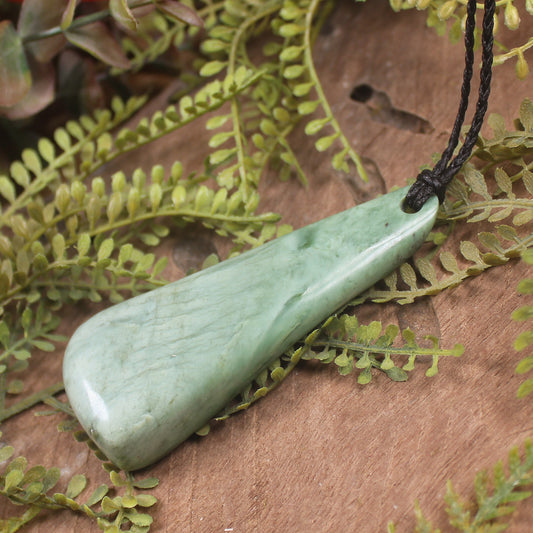 NZ Greenstone Freeform Pendant Inanga Pounamu