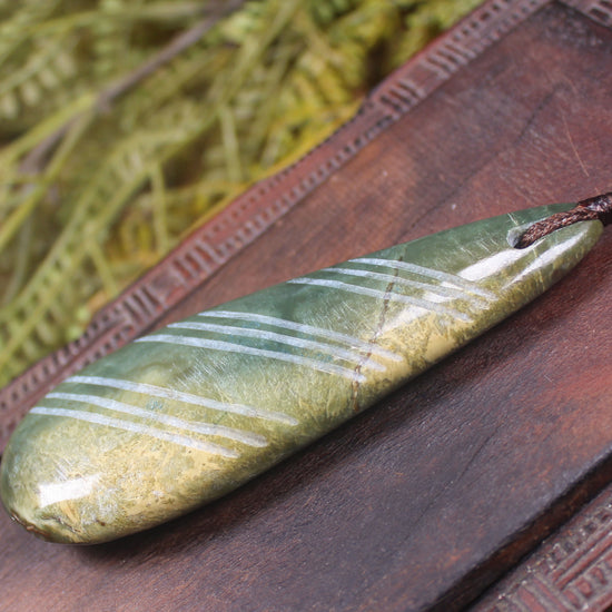Flower Jade Pounamu - NZ Greenstone