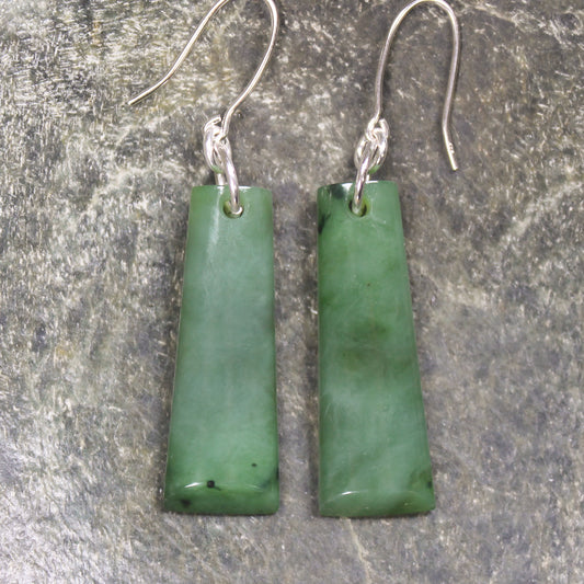 Toki Earrings carved from Hapopo Pounamu - NZ Greenstone