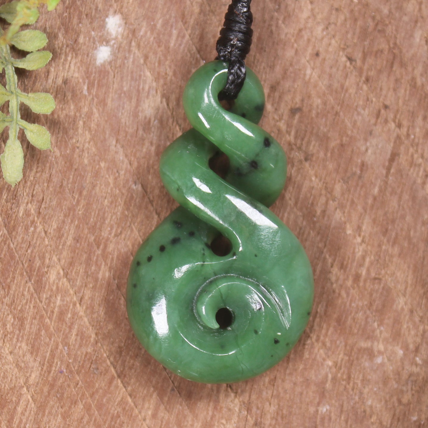 Hapopo Pounamu Twist- NZ Greenstone