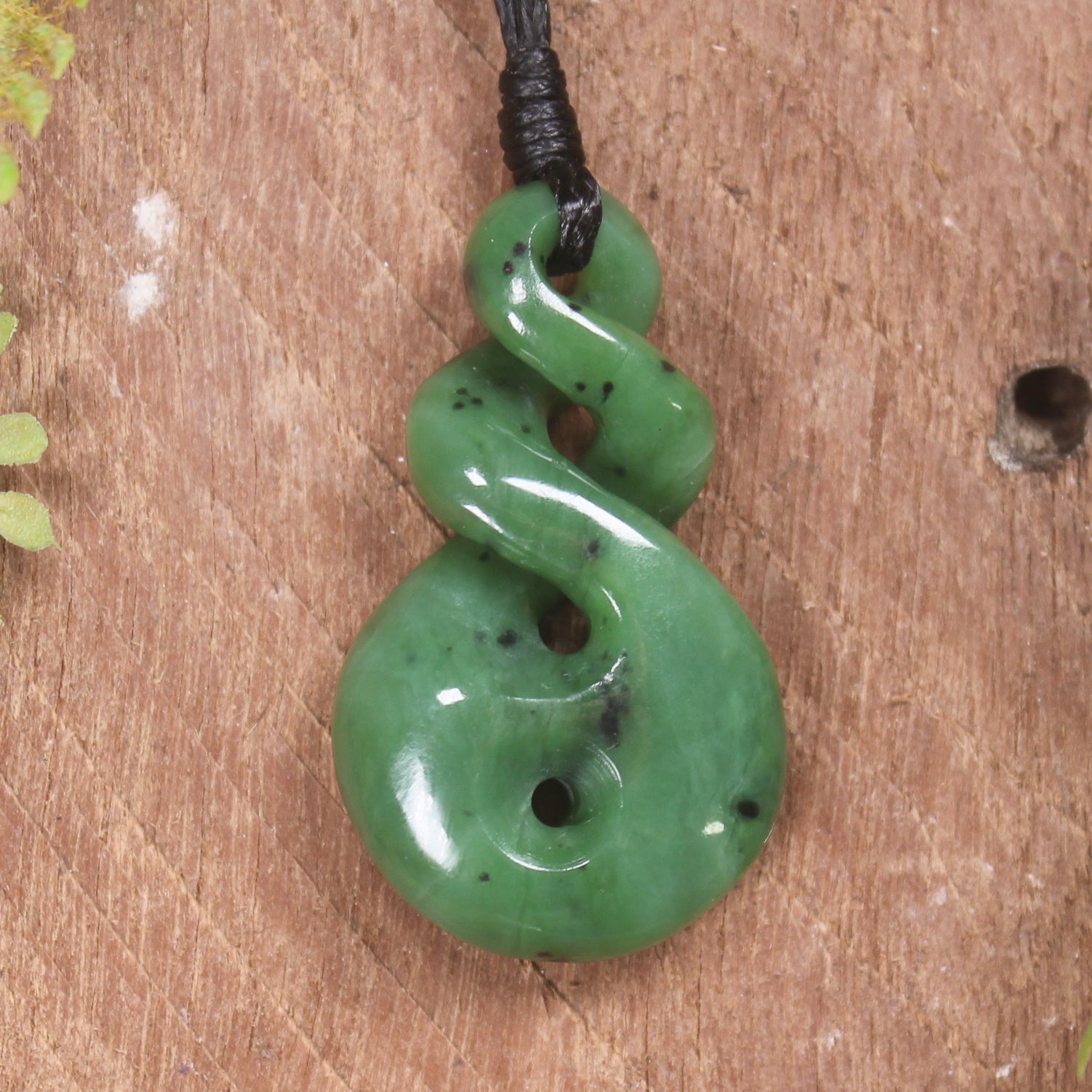 Hapopo Pounamu Twist- NZ Greenstone