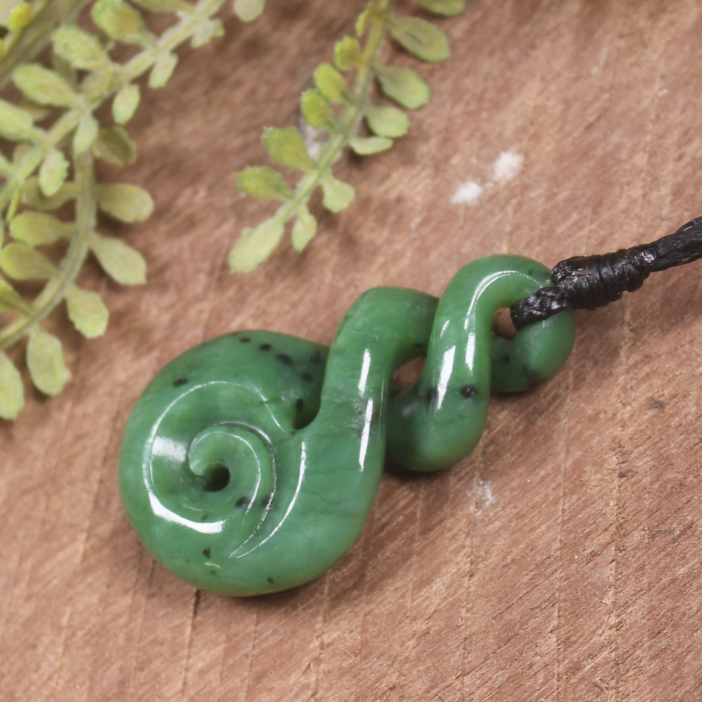 Hapopo Pounamu Twist- NZ Greenstone