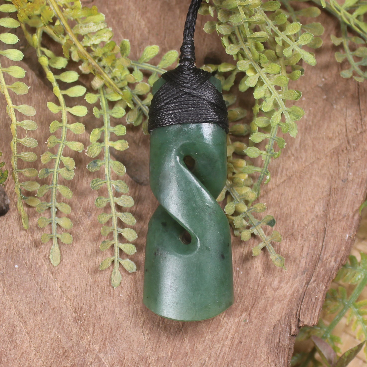 Hapopo Pounamu Toki twist pendant - NZ Greenstone