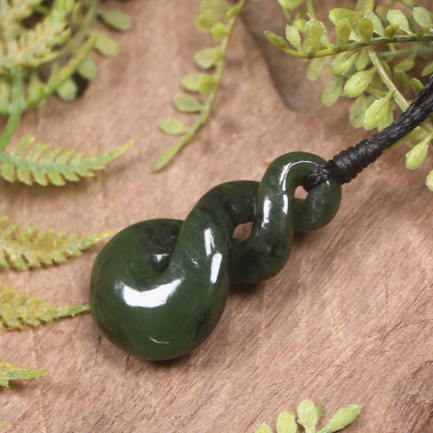Twist carved from Rimu Pounamu - NZ Greenstone