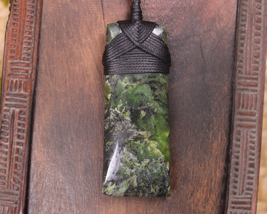 Toki or Adze carved from Douglas Creek - NZ Greenstone