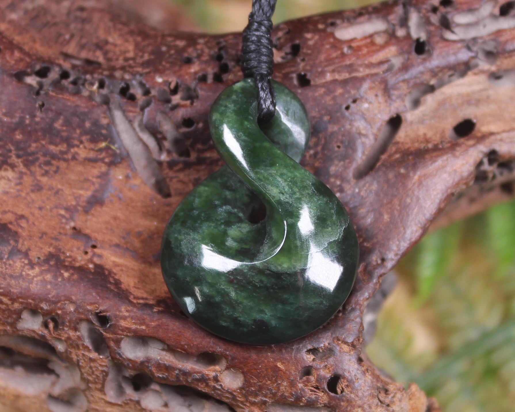 Twist carved from Kawakawa Pounamu - NZ Greenstone