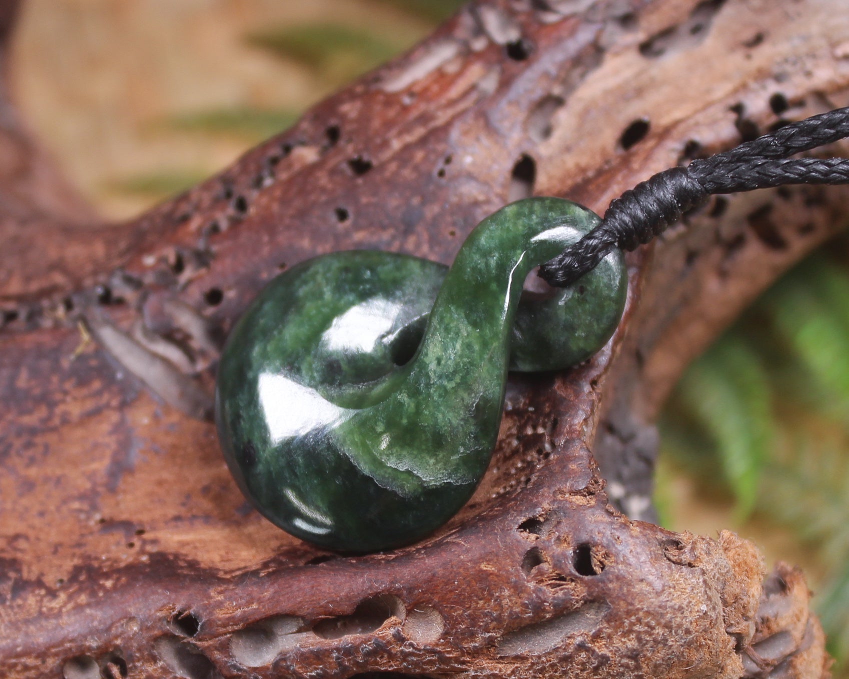 Twist carved from Kawakawa Pounamu - NZ Greenstone