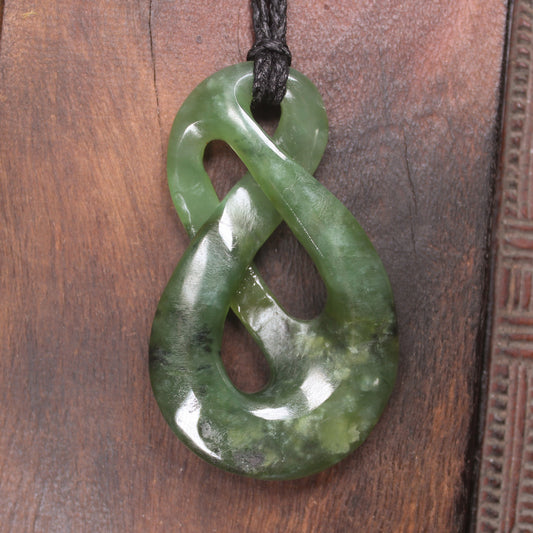 Rimu Pounamu Twist pendant - NZ Greenstone