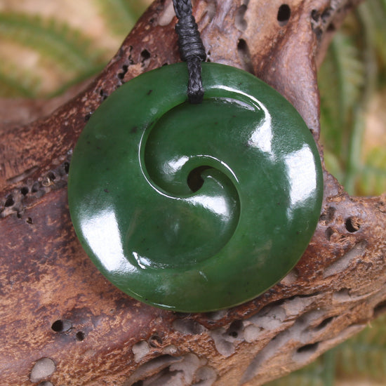 Koru pendant carved from Kawakawa Pounamu - NZ Greenstone