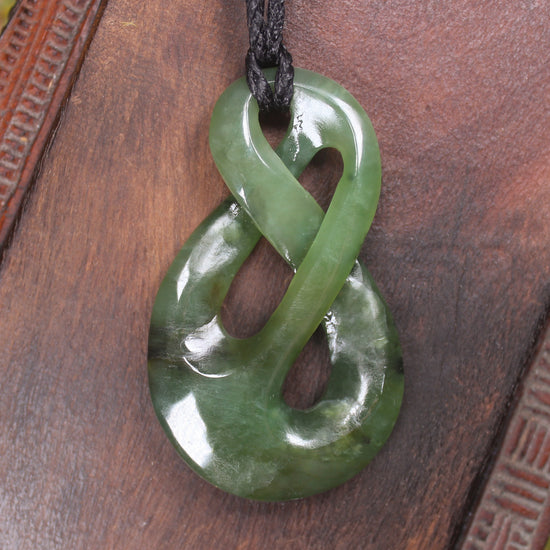 Rimu Pounamu Twist pendant - NZ Greenstone