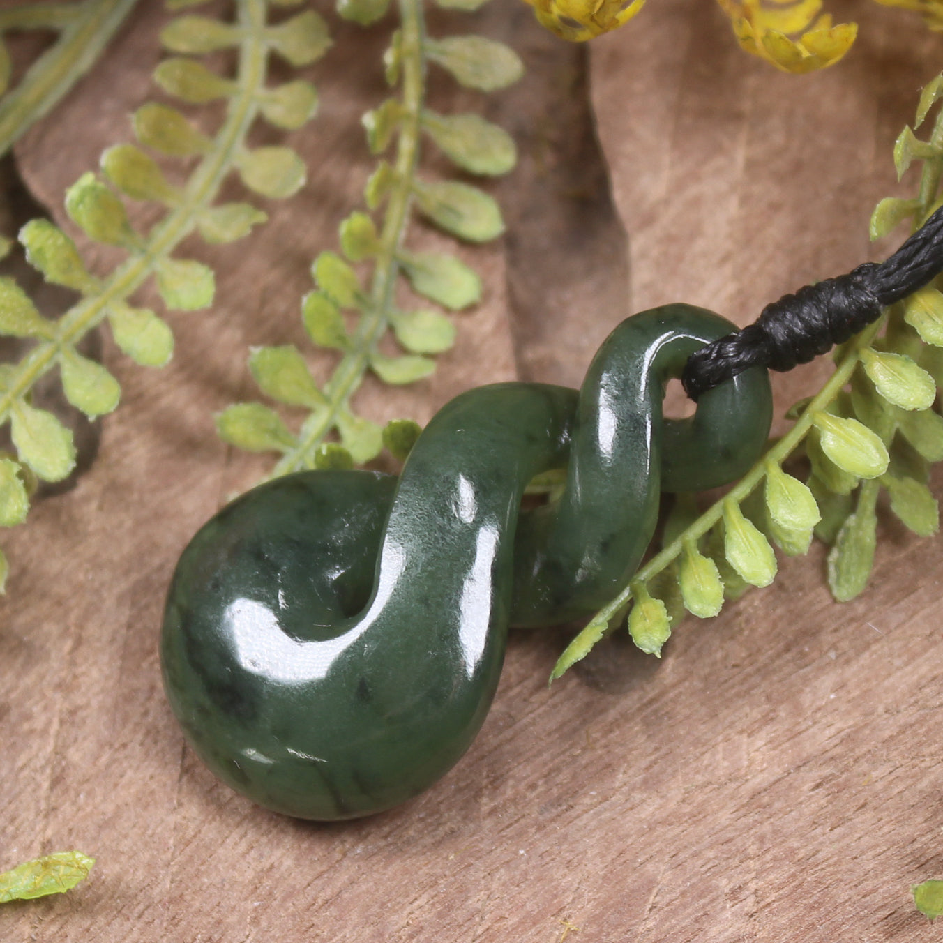 Twist carved from Kawakawa Pounamu - NZ Greenstone