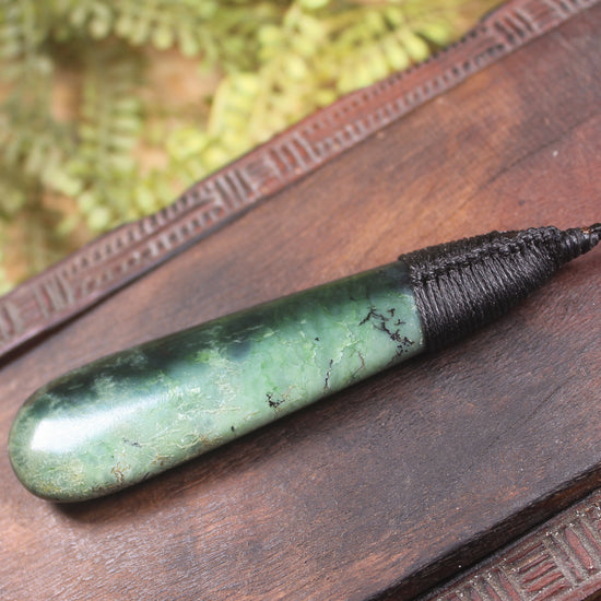 Kawakawa Pounamu Roimata Pendant - NZ Greenstone