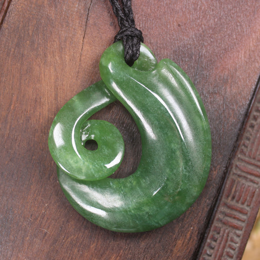 Twist or Pikorua carved from Kawakawa Pounamu - NZ Greenstone