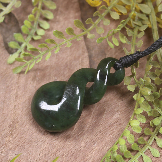Twist carved from Kawakawa Pounamu - NZ Greenstone