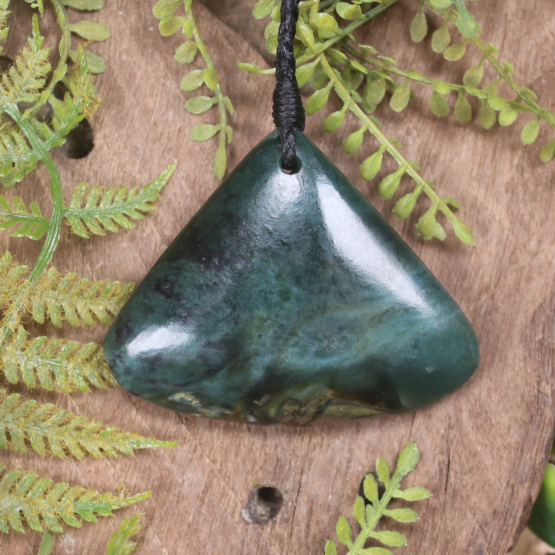 Nelson Pounamu Freeform Pendant