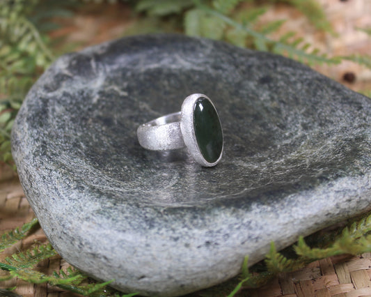 Sterling Silver Kawakawa Pounamu Ring - NZ Greenstone