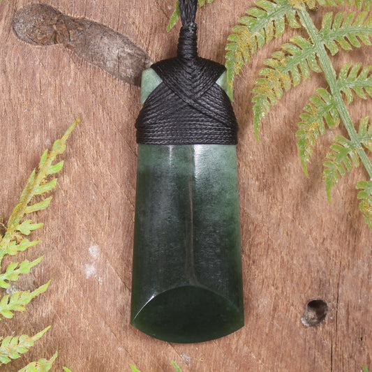 Kawakawa Pounamu Toki