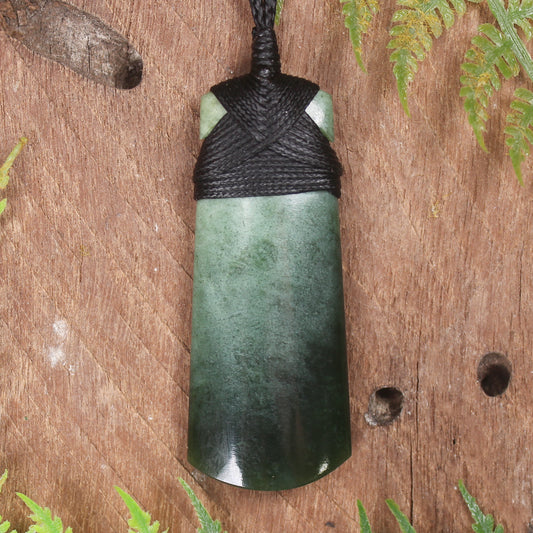 Kawakawa Pounamu Toki