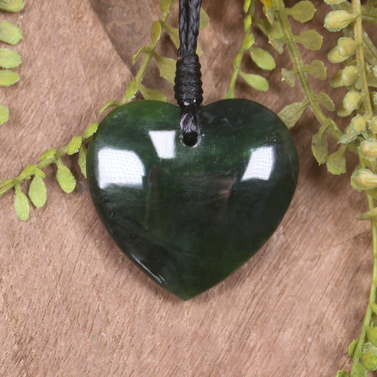 Heart carved from Kawakawa Pounamu - NZ Greenstone