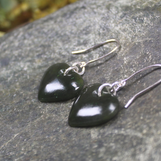 Heart Earrings carved from Kawakawa Pounamu - NZ Greenstone