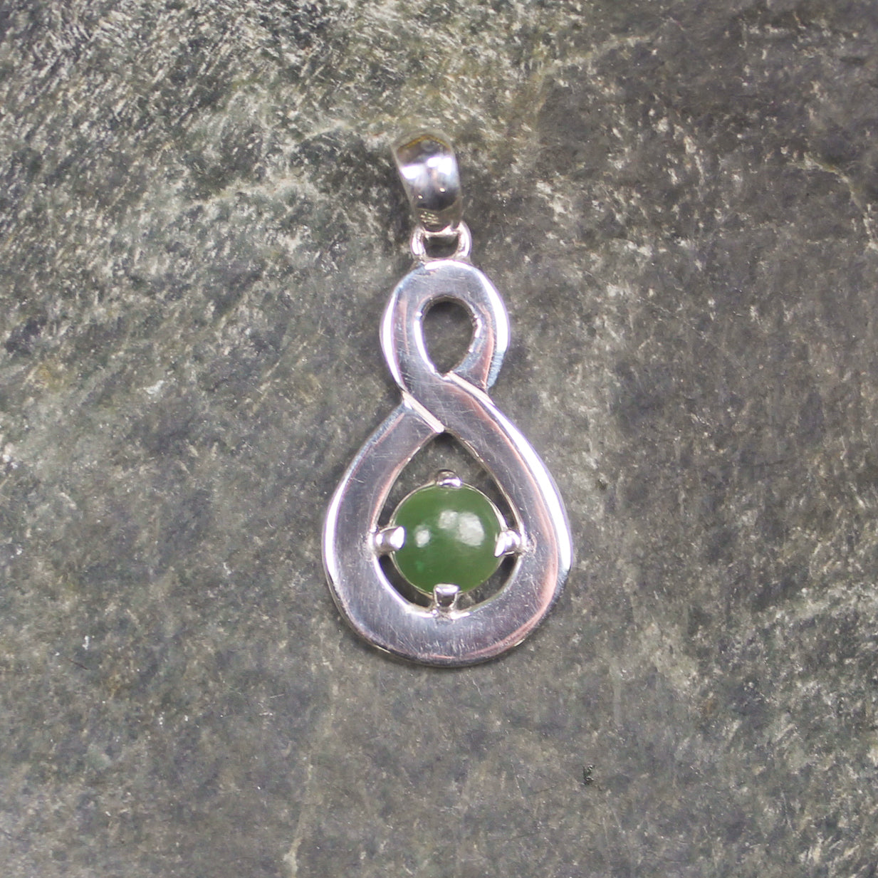 Hapopo Pounamu pendant set in Sterling Silver - NZ Greenstone