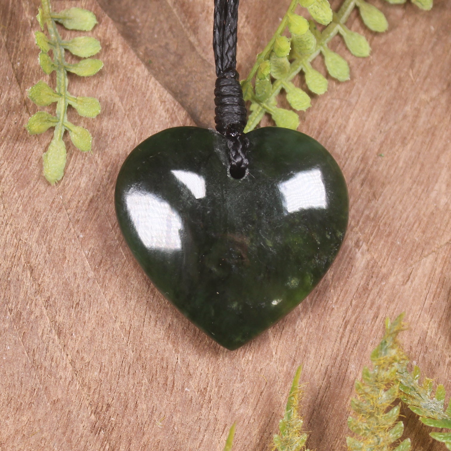 Heart carved from Kawakawa Pounamu - NZ Greenstone