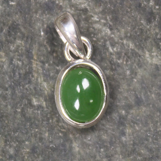 Hapopo Pounamu pendant set in Sterling Silver - NZ Greenstone