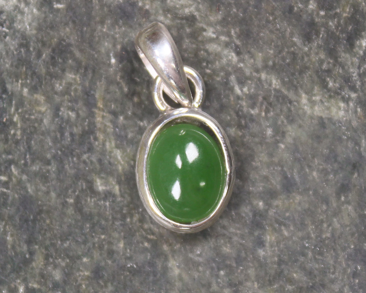 Hapopo Pounamu pendant set in Sterling Silver - NZ Greenstone