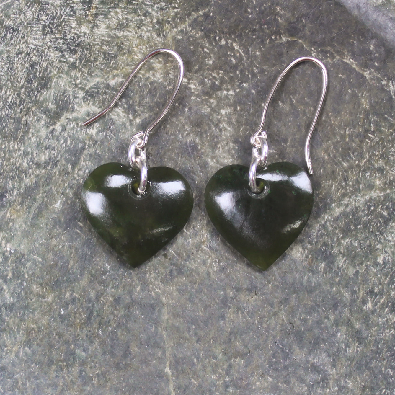 Heart Earrings carved from Kawakawa Pounamu - NZ Greenstone