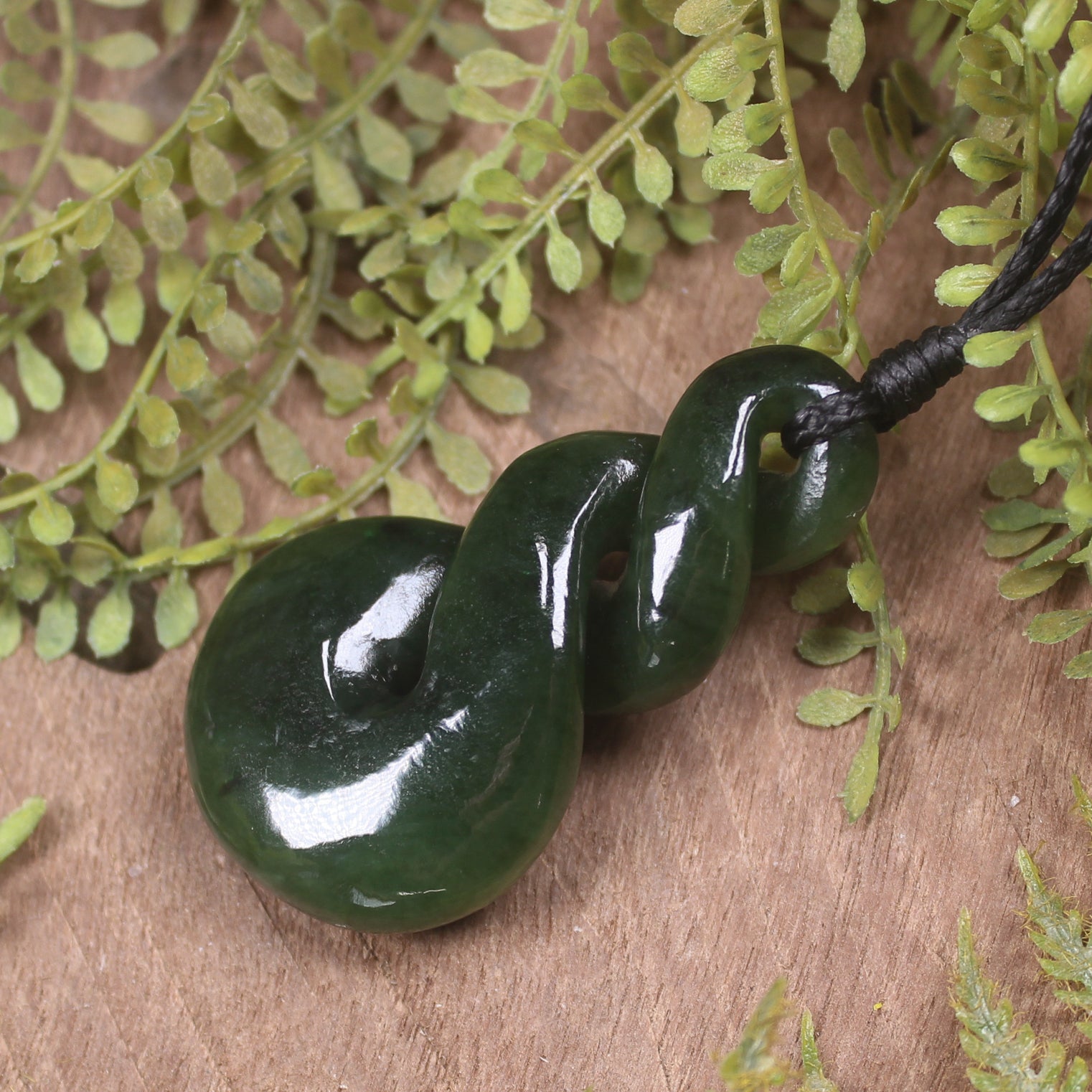 Twist carved from Kawakawa Pounamu - NZ Greenstone