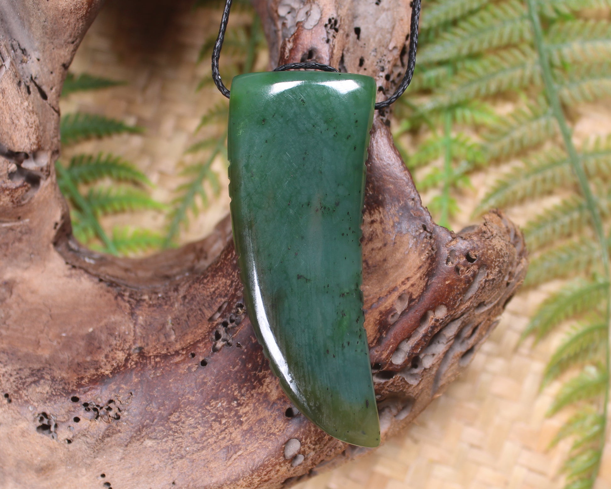 Hapopo Pounamu Tooth