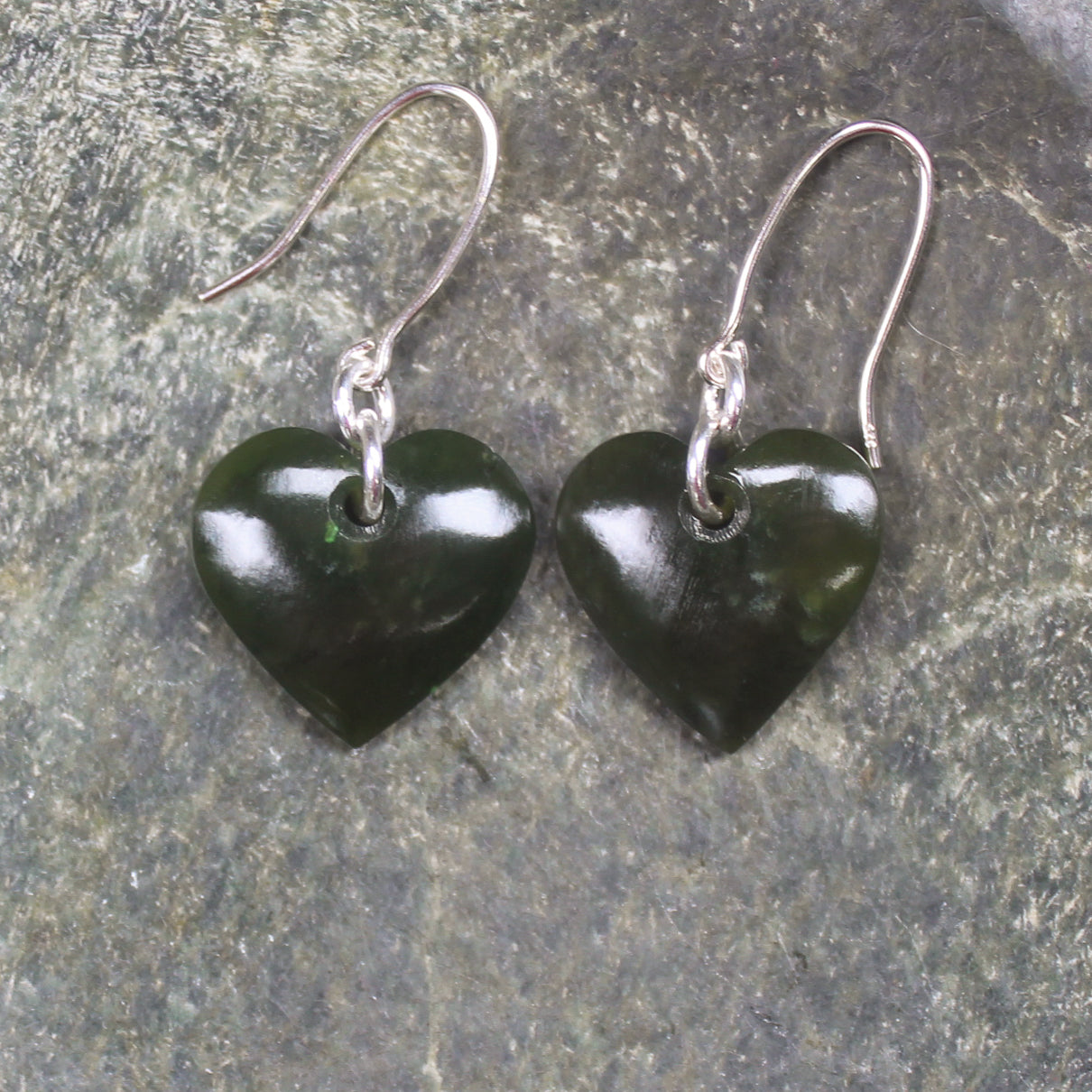 Heart Earrings carved from Kawakawa Pounamu - NZ Greenstone
