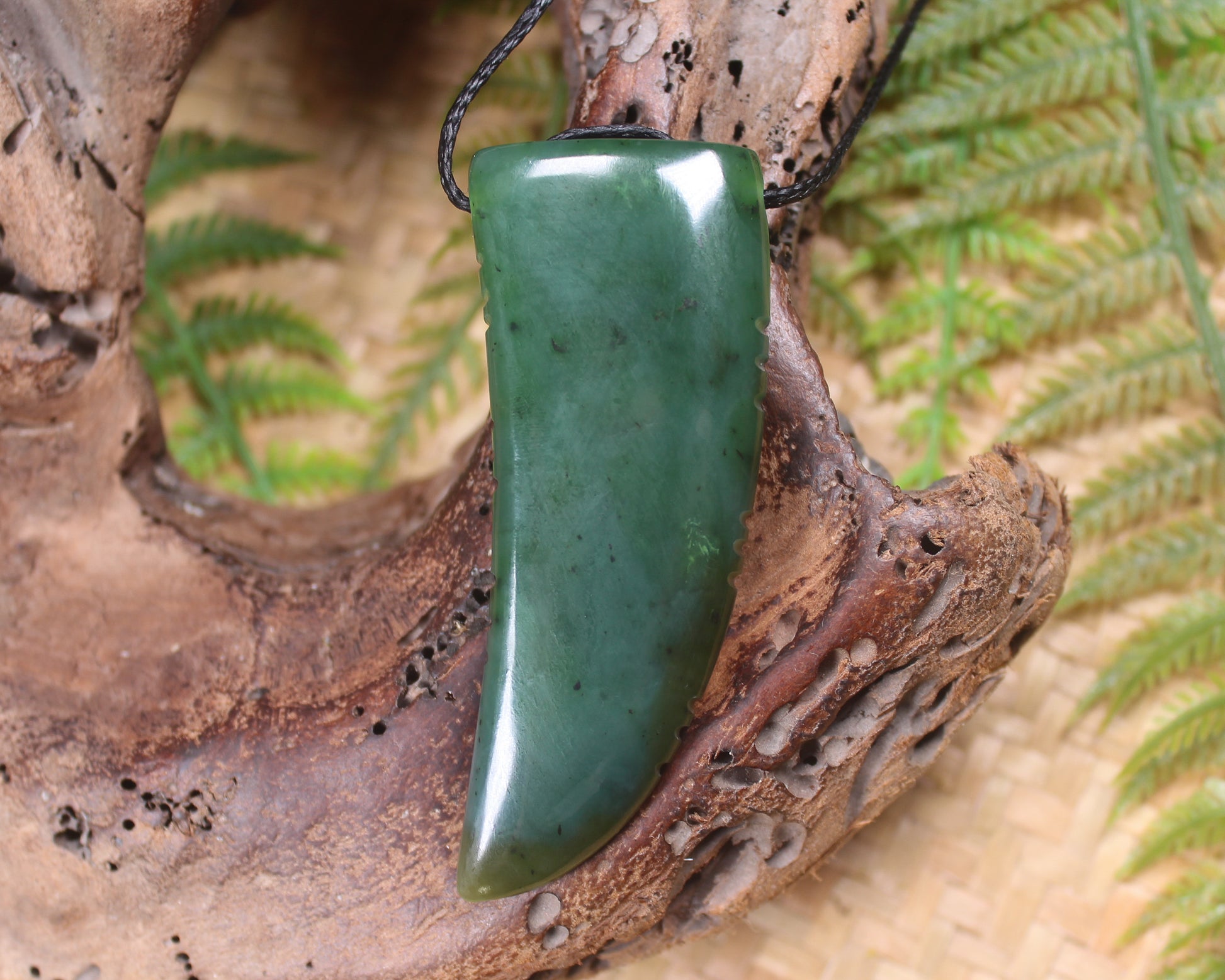 Hapopo Pounamu Tooth