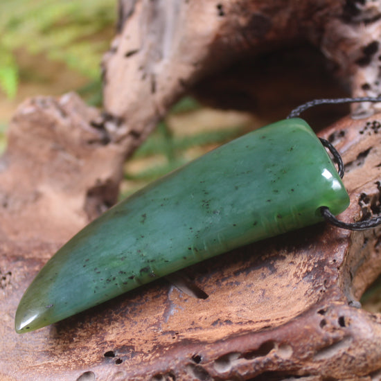 Hapopo Pounamu Tooth