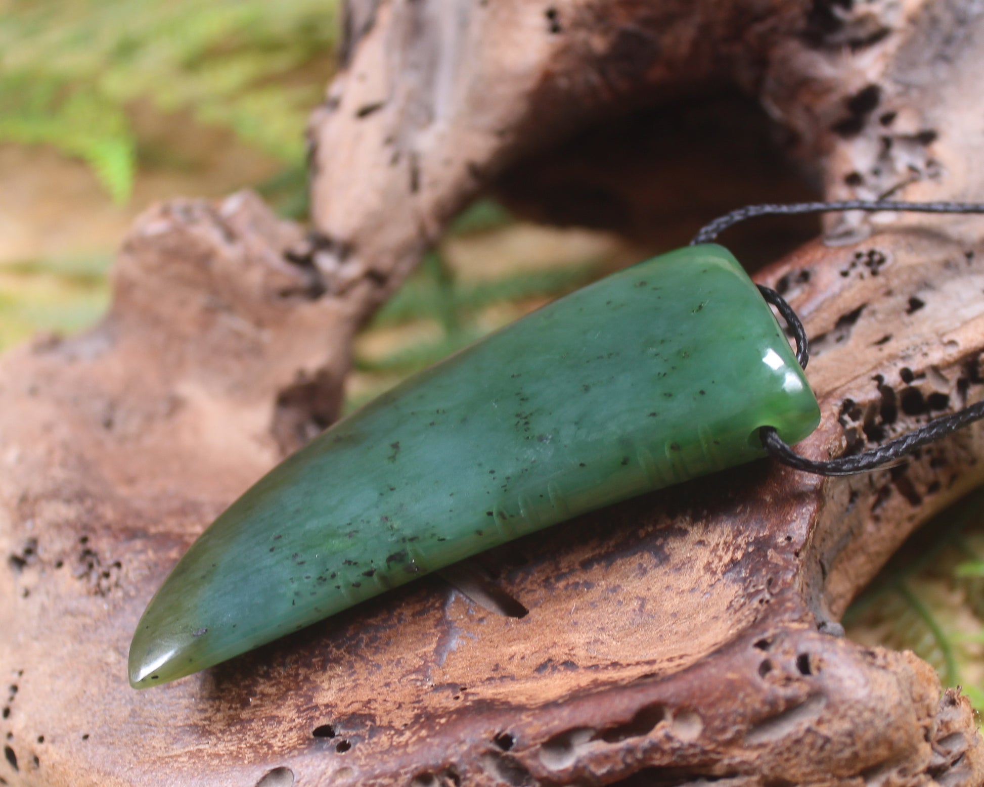 Hapopo Pounamu Tooth