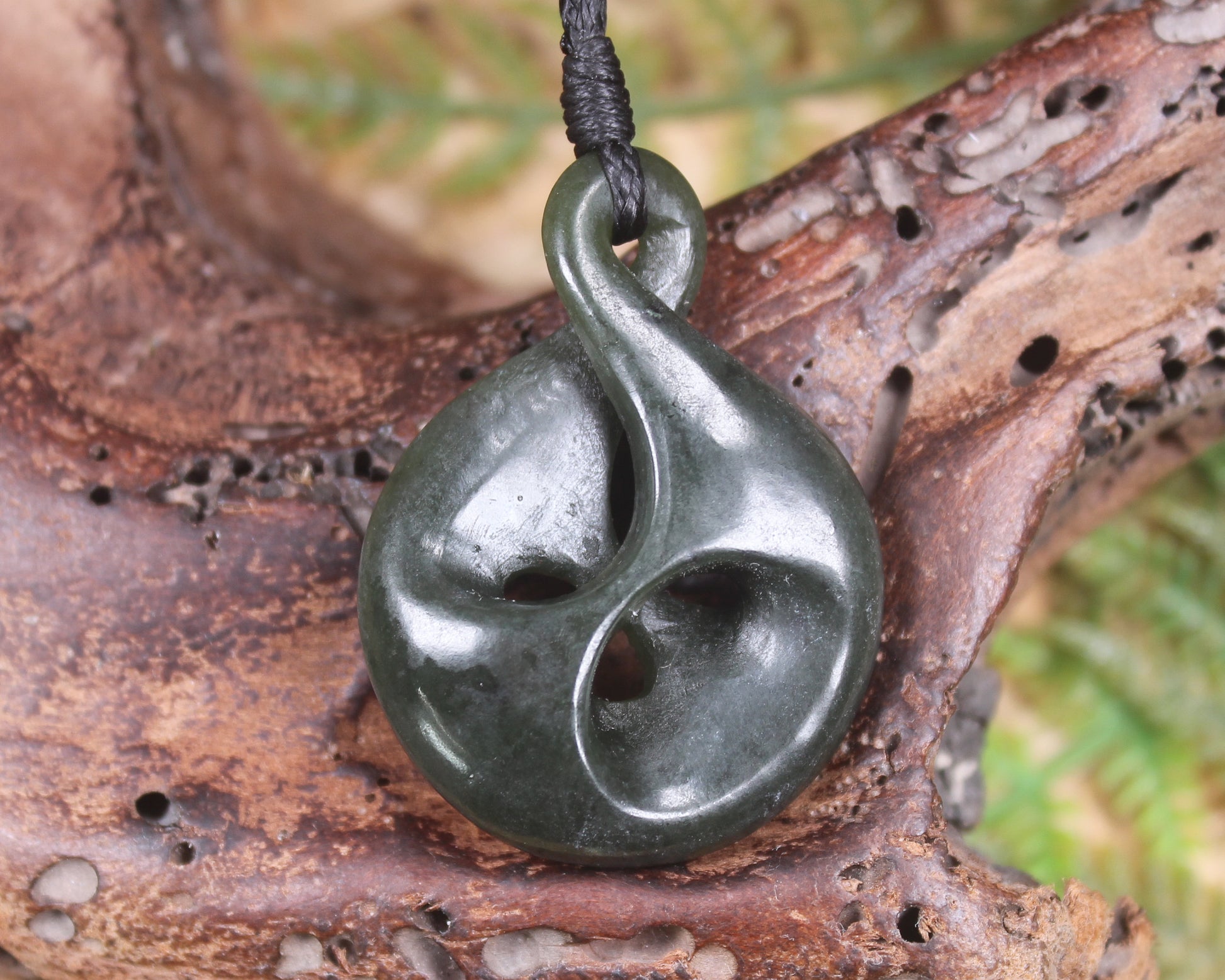 Twist carved from Rimu Pounamu - NZ Greenstone