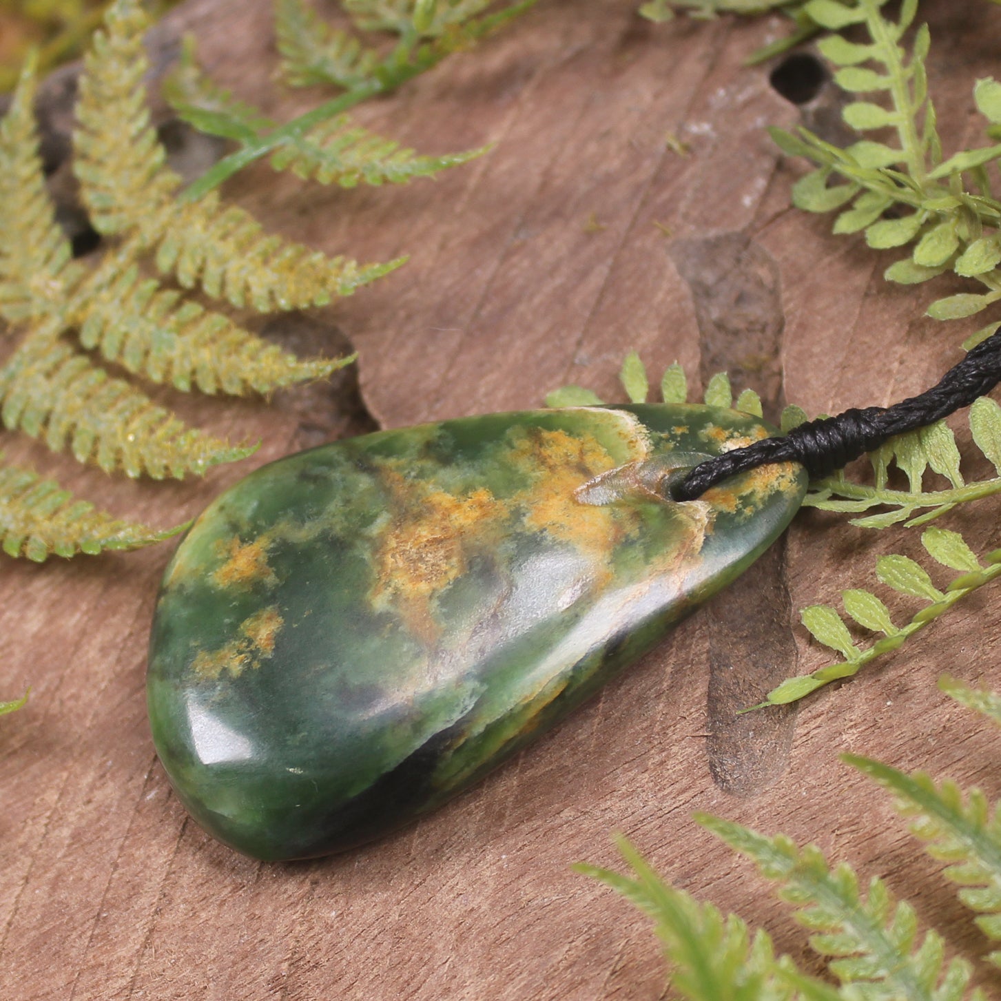 Flower Jade Pounamu - NZ Greenstone