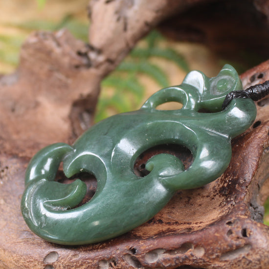 Manaia carved from Kawakawa Pounamu - NZ Greenstone