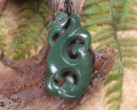 Manaia carved from Kawakawa Pounamu - NZ Greenstone