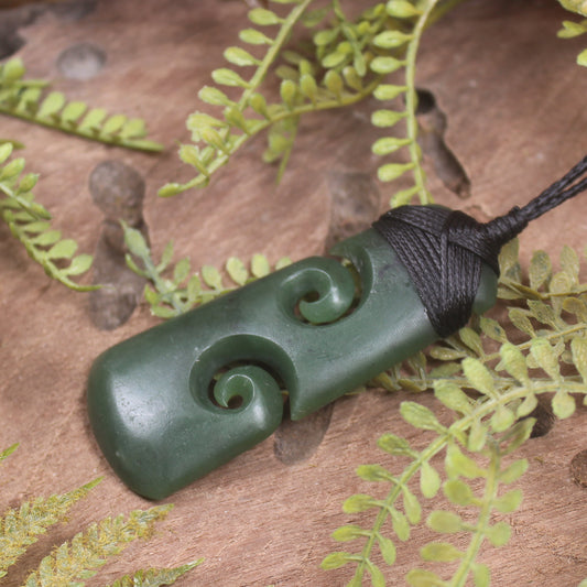 Kawakawa Pounamu Toki with Koru