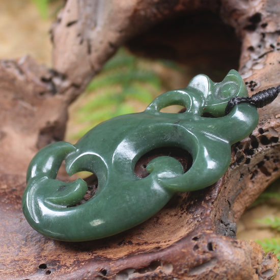 Manaia carved from Kawakawa Pounamu - NZ Greenstone