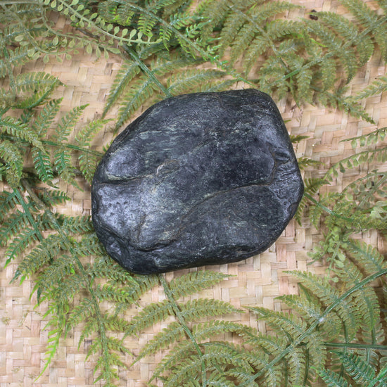 Freeform Kawakawa Pounamu Sculpture