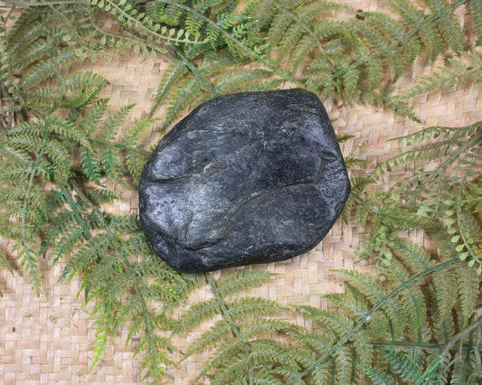 Freeform Kawakawa Pounamu Sculpture