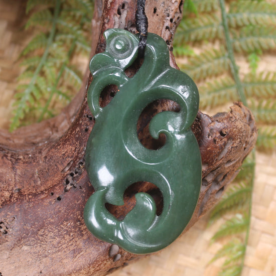 Manaia carved from Kawakawa Pounamu - NZ Greenstone