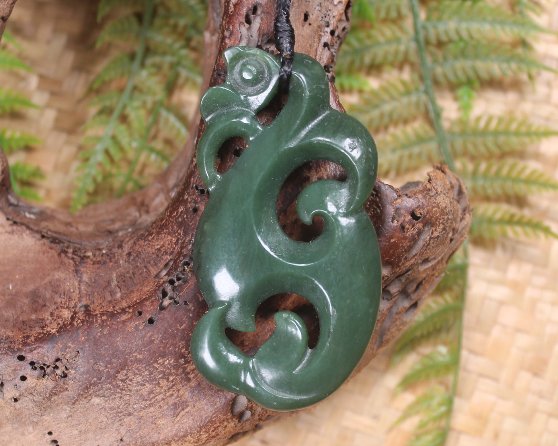 Manaia carved from Kawakawa Pounamu - NZ Greenstone