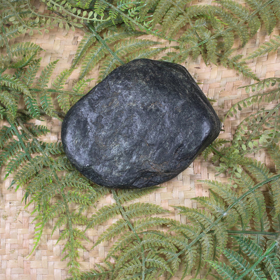 Freeform Kawakawa Pounamu Sculpture