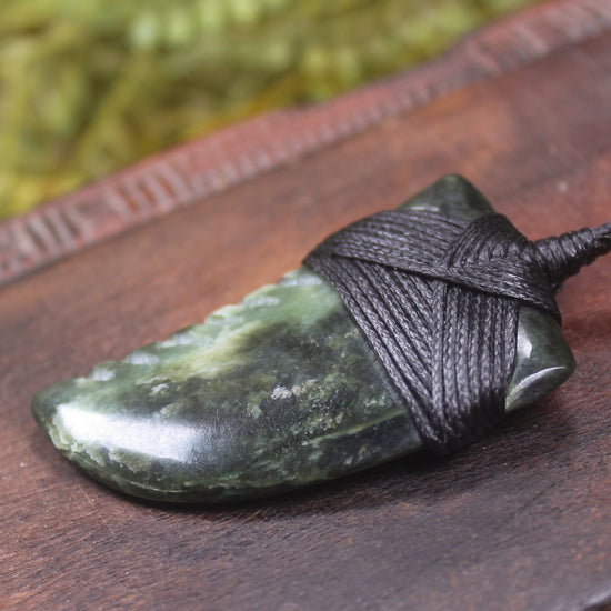 Tooth pendant carved from Kawakawa Pounamu - NZ Greenstone