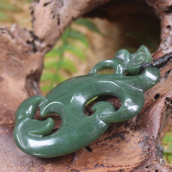 Manaia carved from Kawakawa Pounamu - NZ Greenstone