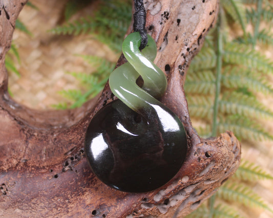 Twist carved from Rimu Pounamu - NZ Greenstone