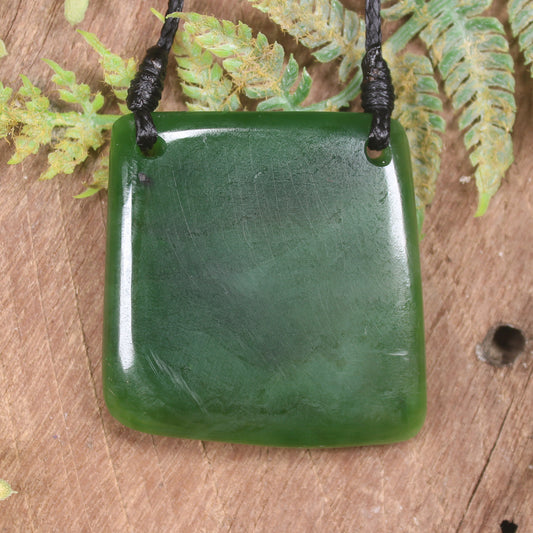 Hapopo Pounamu Toki - NZ Greenstone